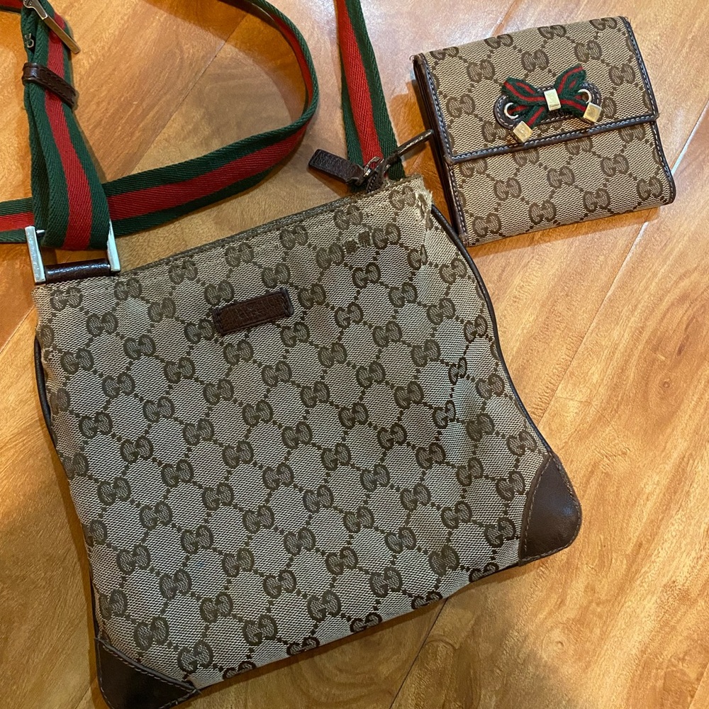 Authentic Vintage Gucci Crossbody And Wallet